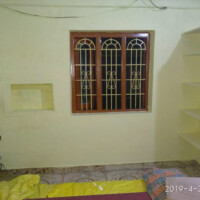 Das Zimmer ist fertig renoviert Das Zimmer ist fertig renoviert