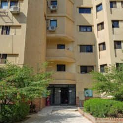 Der Eingang zur Kindertagesstätte Kindergarten und Tagesstätte