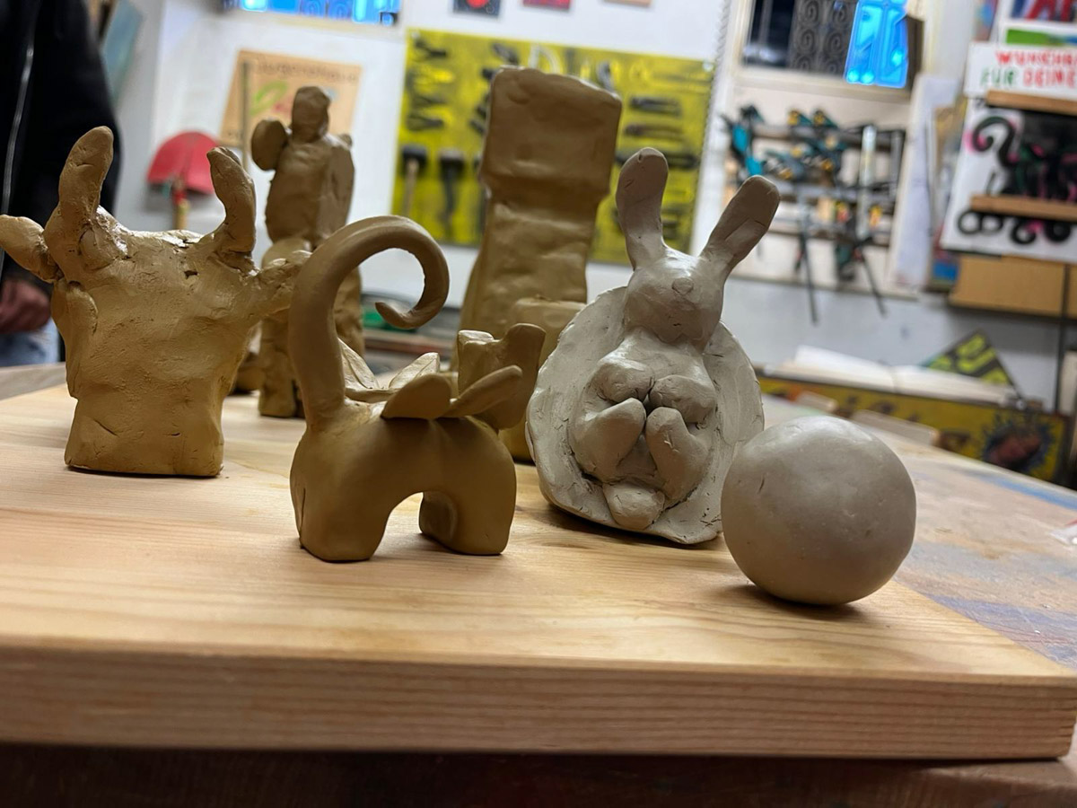 Kunstwerke aus Ton